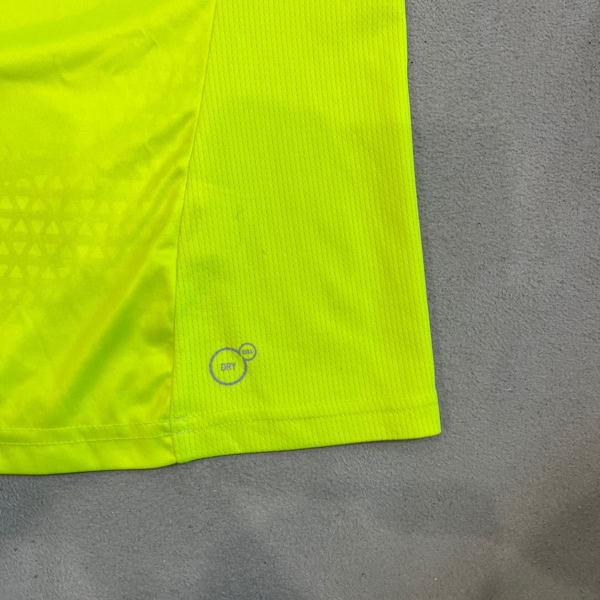 PUMA プーマ半袖プラシャツ　未使用品に近い　サイズO