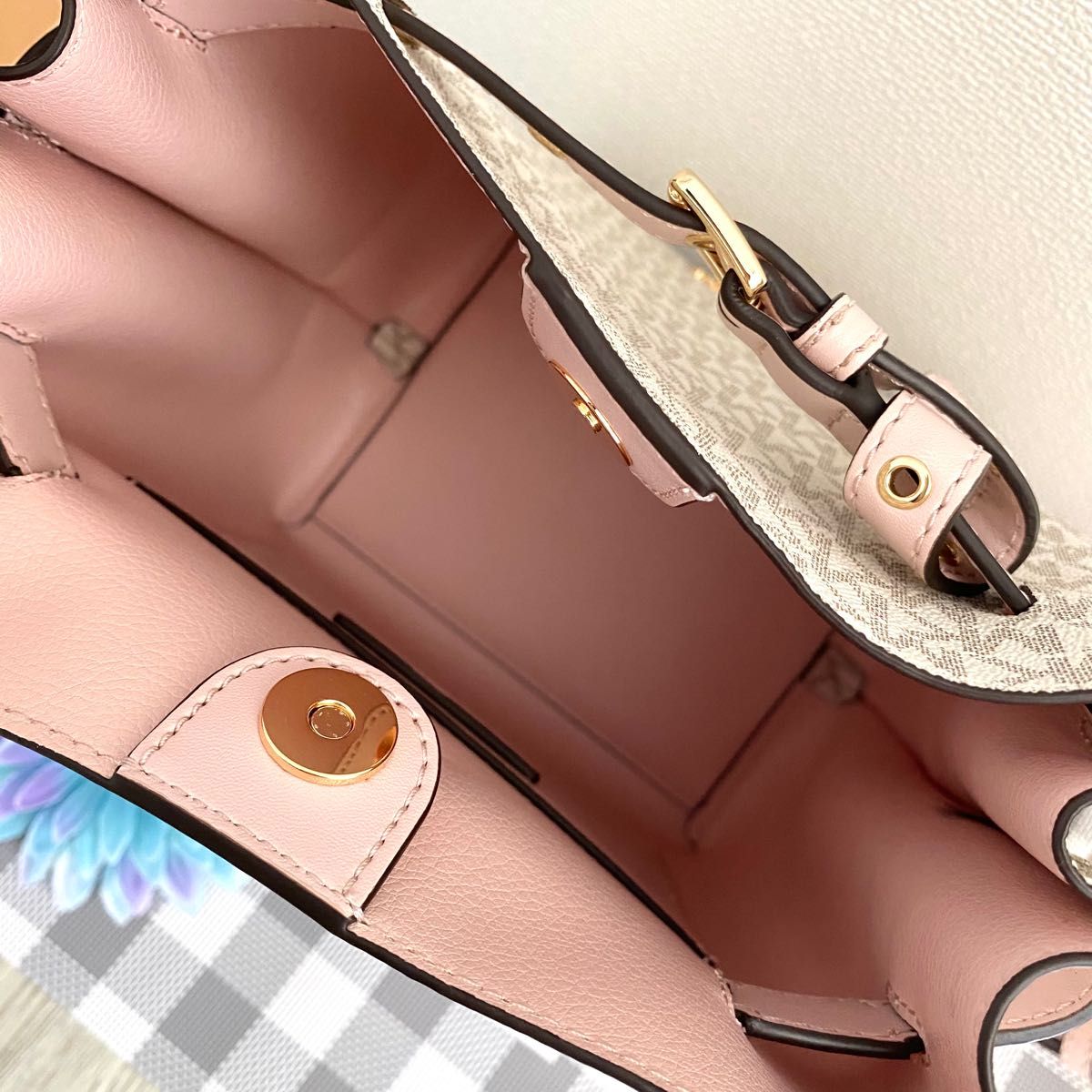新品☆MICHAEL KORS ピンク シグネチャー ショルダーバッグ
