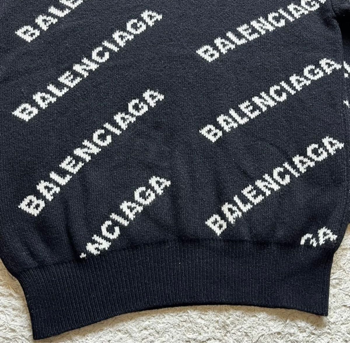 美品/BALENCIAGAバレンシアガ ハイネック 総柄ロゴ ハーフジップ