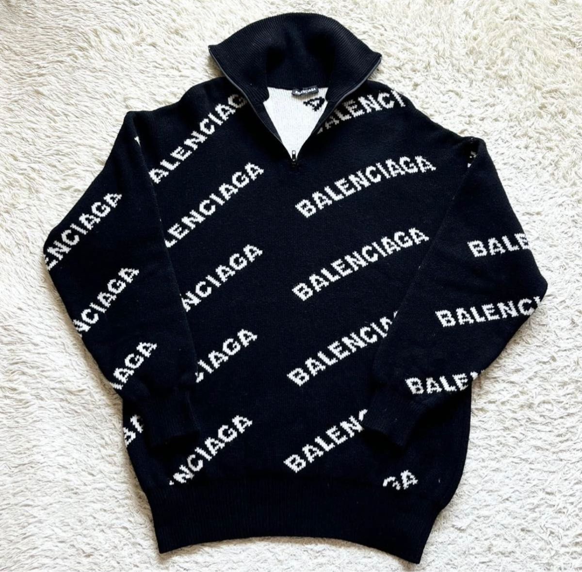 美品/BALENCIAGAバレンシアガ ハイネック 総柄ロゴ ハーフジップ ニット ジャガード ジャパンタグ 正規品 総柄 S