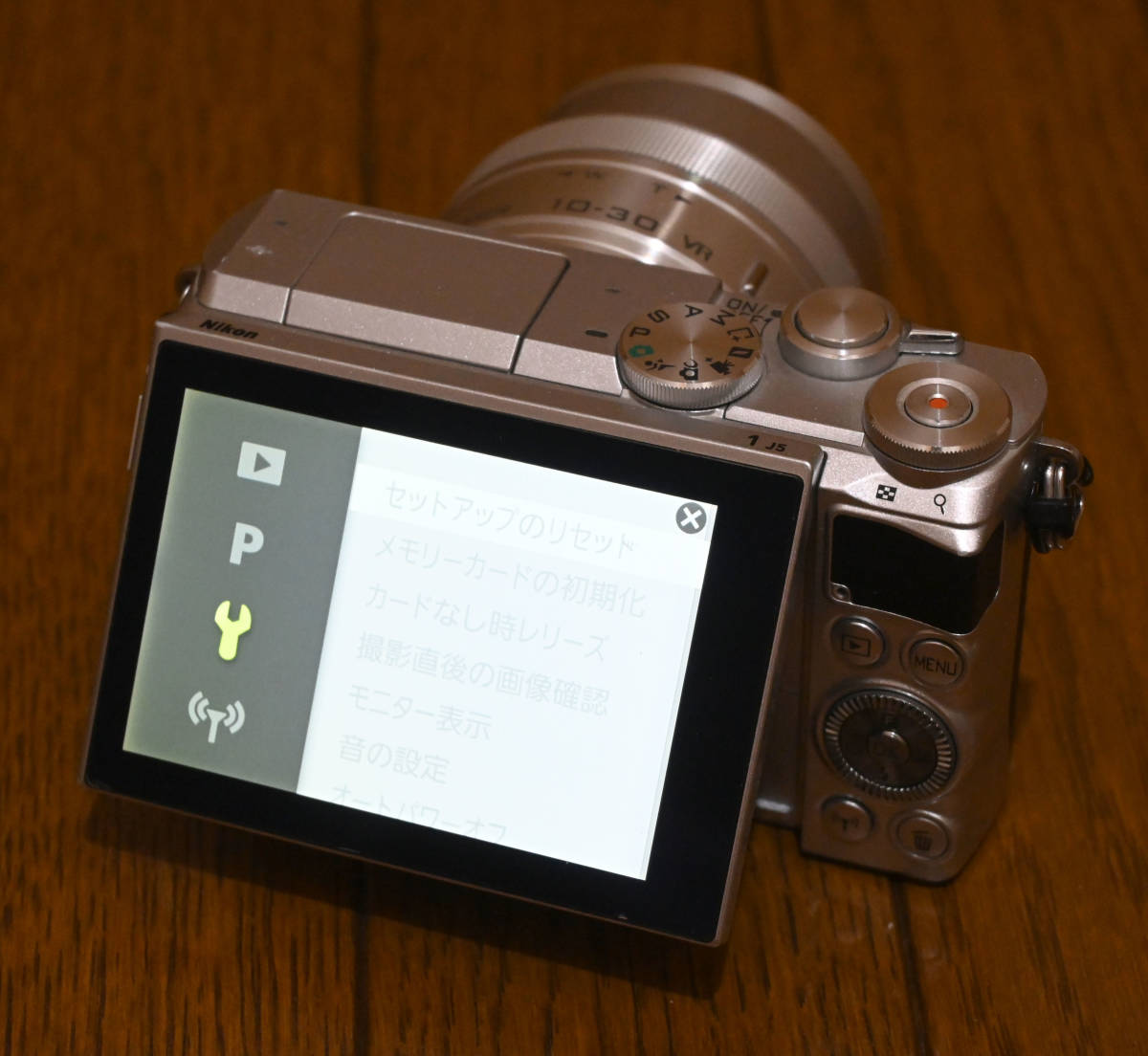 完動品】ニコン Nikon 1 J5 ダブルズームキット シルバー ミラーレス