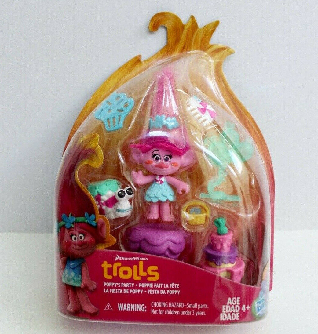 Trolls DreamWorks Poppy's Party Action Figure Set, 12 Pieces