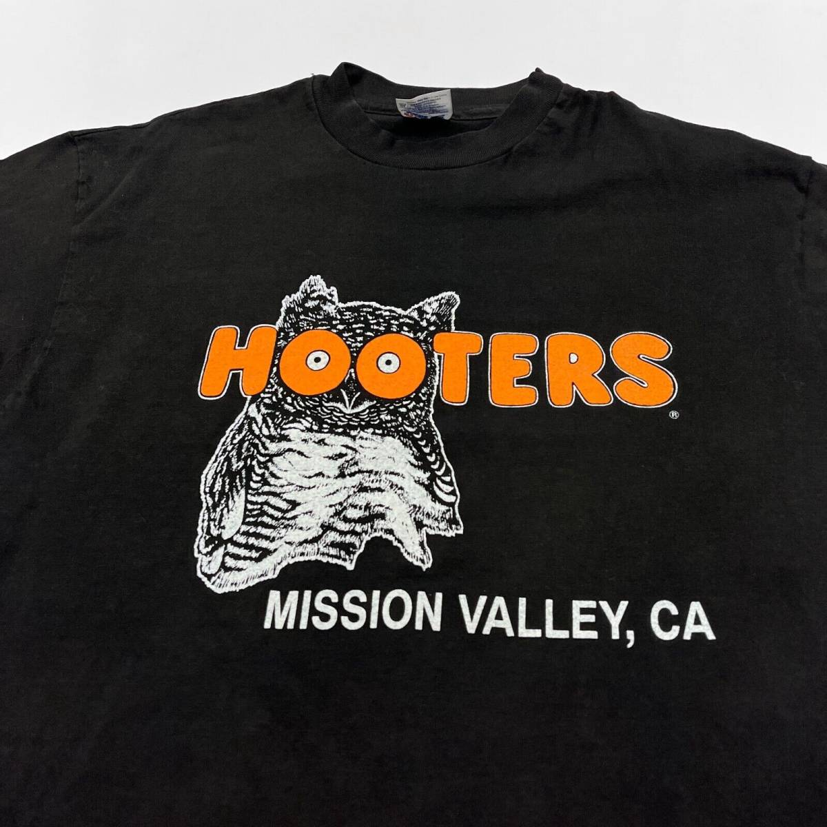 VTG HOOTERS Mission Valley CA (San Diego) More Than Mouthful Black