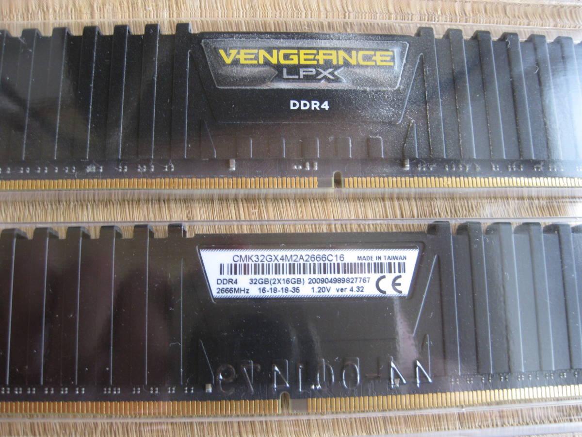 CORSAIR VENGEANCE LPX DDR4 SDRAM 32GB(2x16GB) 2666MHz(PC4-21333