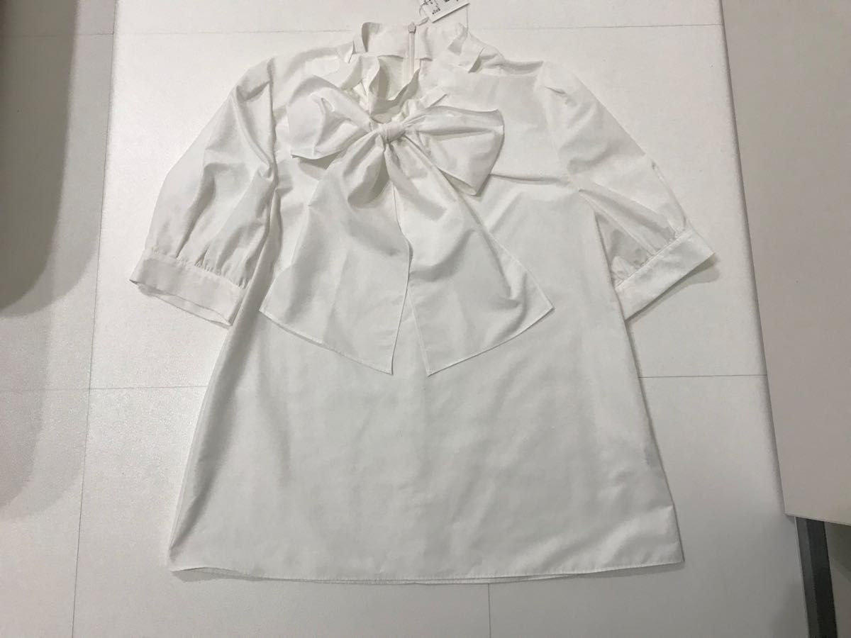 em エムドット Front Ribbon Blouse フロントリボンブラウス 新品タグ