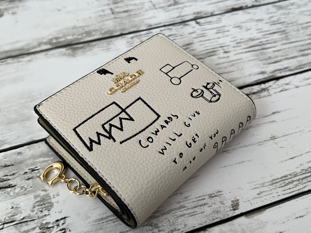 新品 coach コーチ 折り財布 ホワイト バスキア コラボ 新品COACH コーチ 二つ折り財布 バスキアコラボホワイト|Yahoo