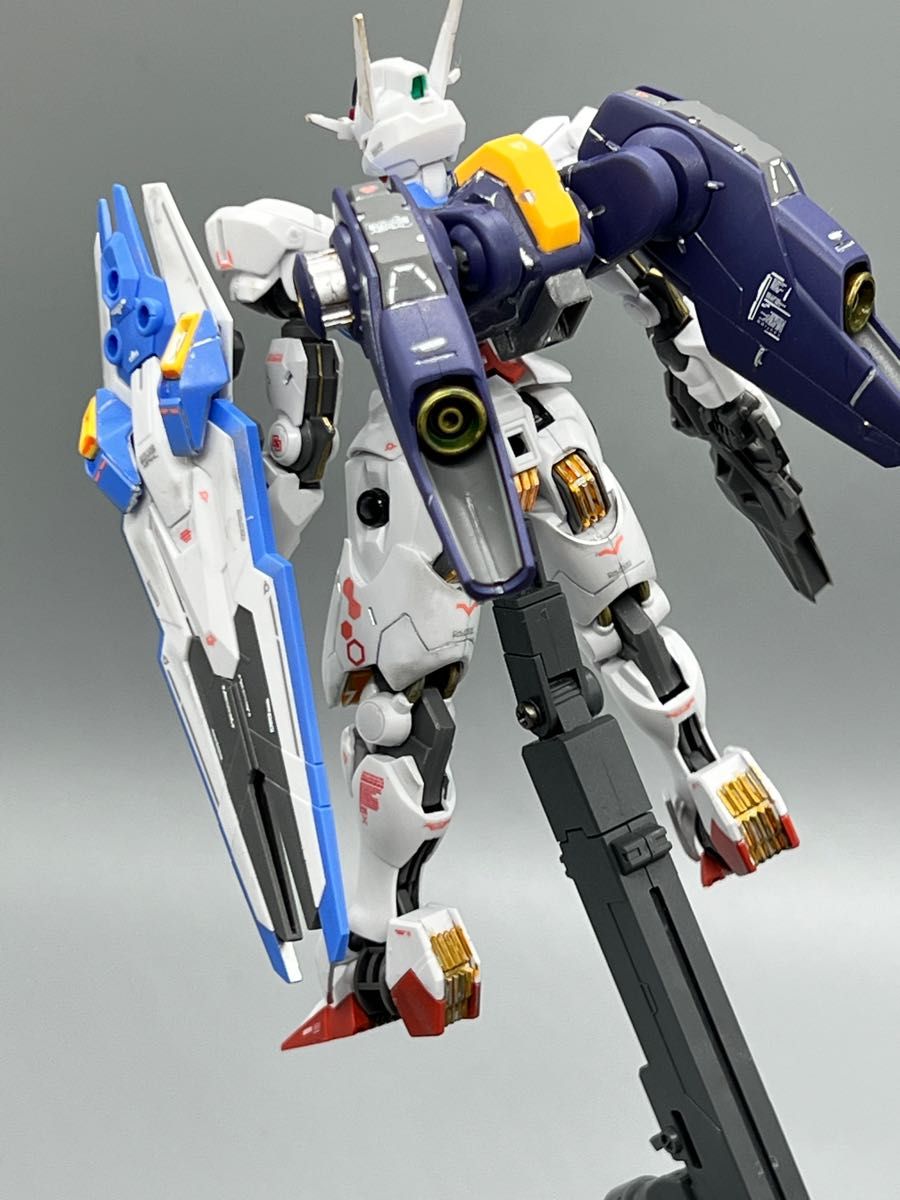 ガンプラ完成品　HG1/144  水星の魔女　ガンダムエアリアル　フライトユニット装備　送料込