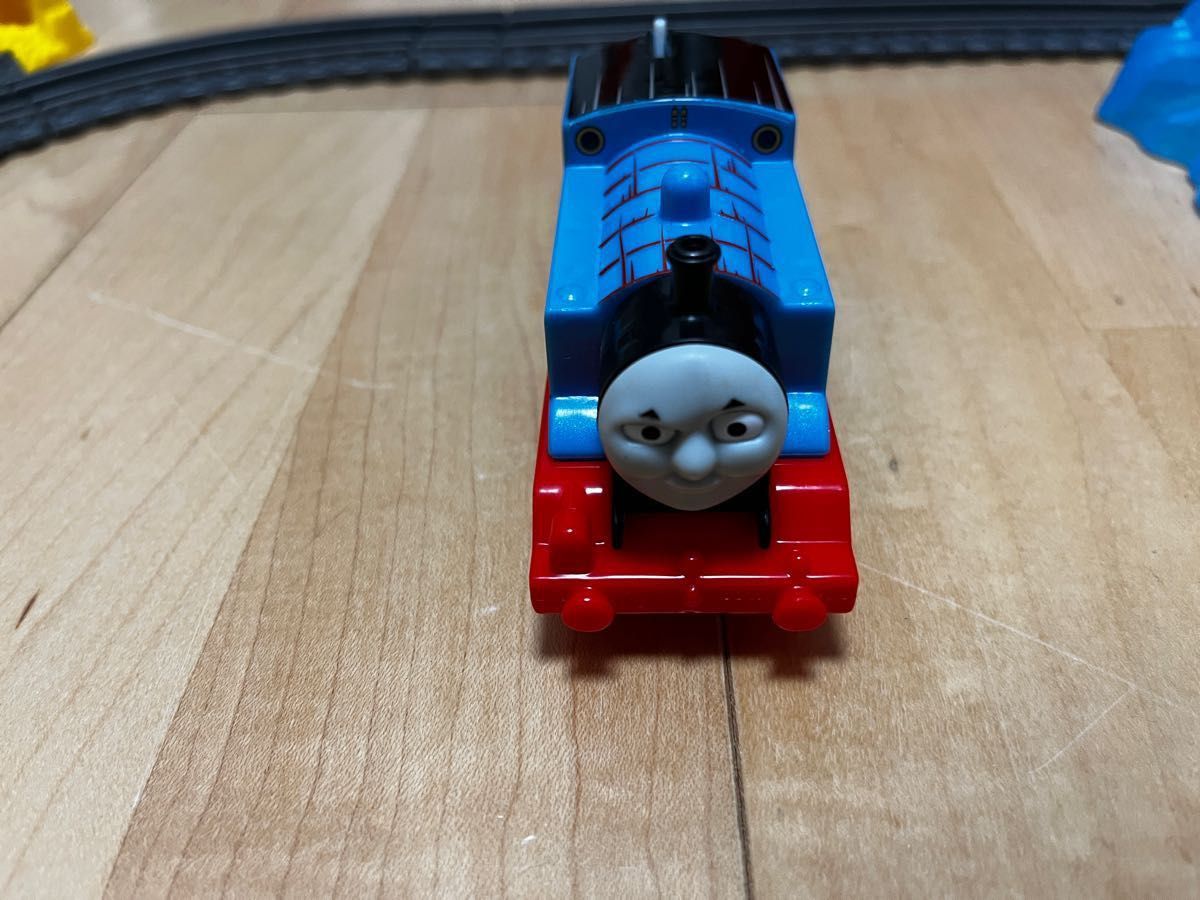 機関車トーマス トラックマスター スカイハイブリッジジャンプ Thomas