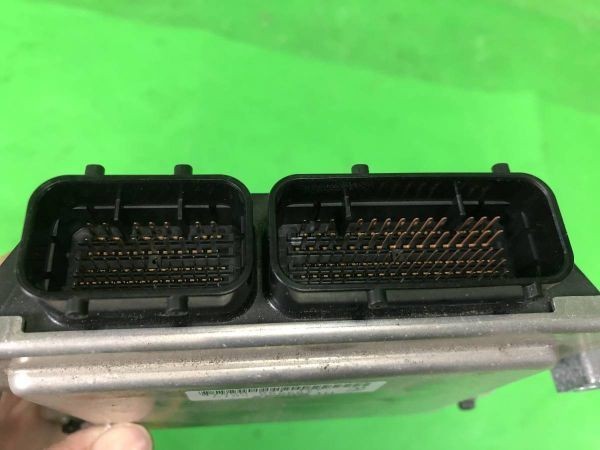 管0176 H27年 DBA-JH1 N-WGN カスタム 純正 エンジンコンピューター　CPU 37820－5Z1－J77 G185－222557 送料510円_画像3