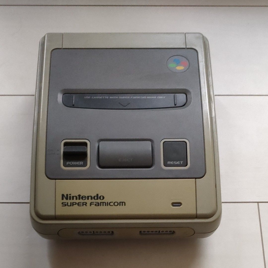 スーパーファミコン　本体のみ（ジャンク品）