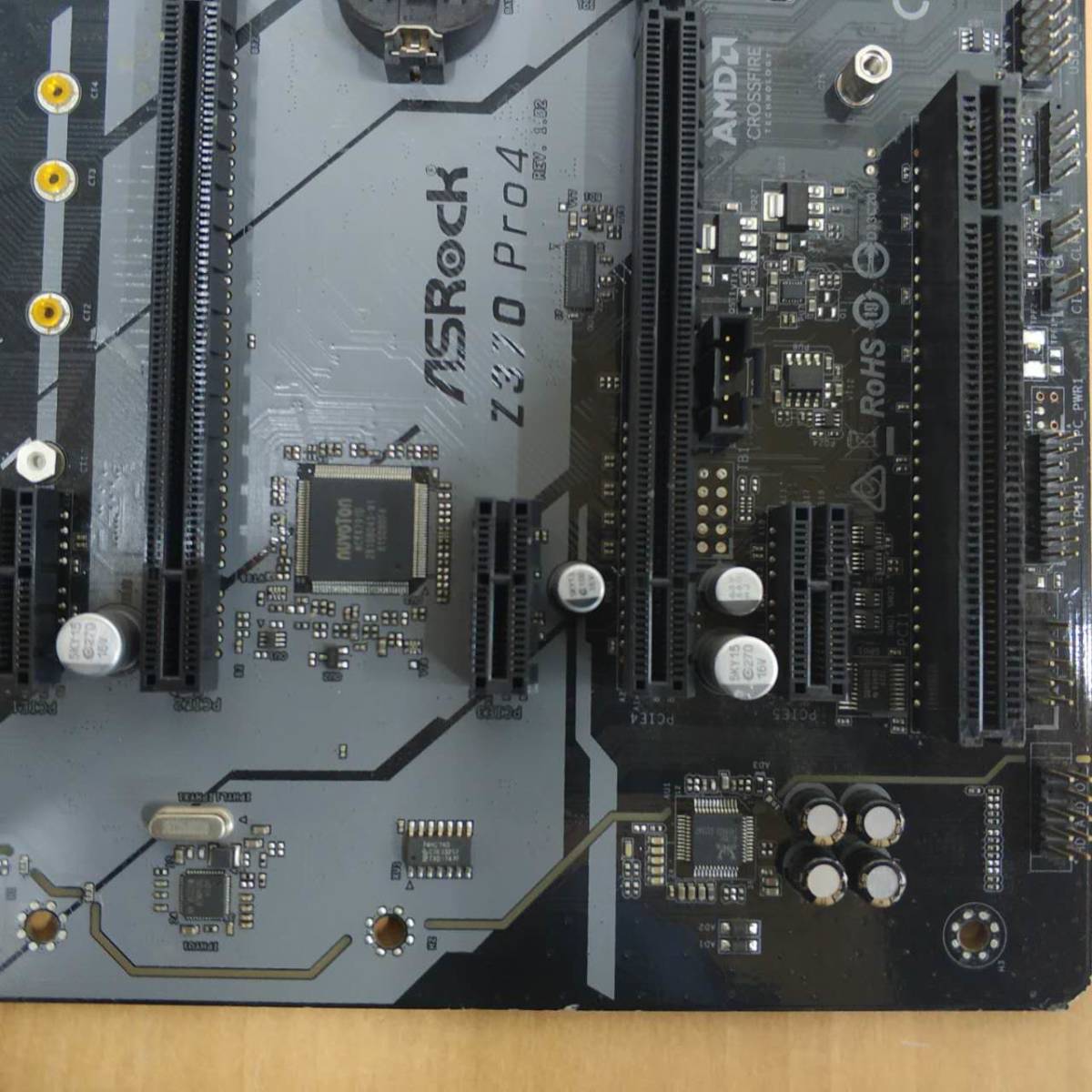 ASRock Z370 Pro4/ATXマザーボード/(LGA1151)INTEL第8,9世代CPU対応/PCパーツ 自作PC DIY 修理材料★通電,BIOS立ち上がり確認済み_画像5