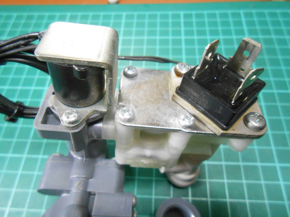 Yahoo!オークション - TOTO TCF-9795 給水電磁弁ユニット 各 Yahoo!オークション - TOTO TCF-9795 給水電磁弁ユニット 各
