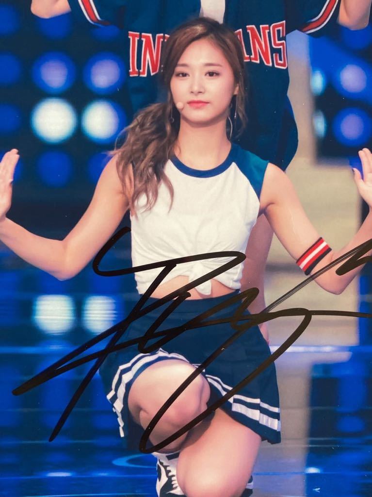 ツウィ直筆サイン入り2Lサイズ写真…TWICE…Tzuyu…27_画像1