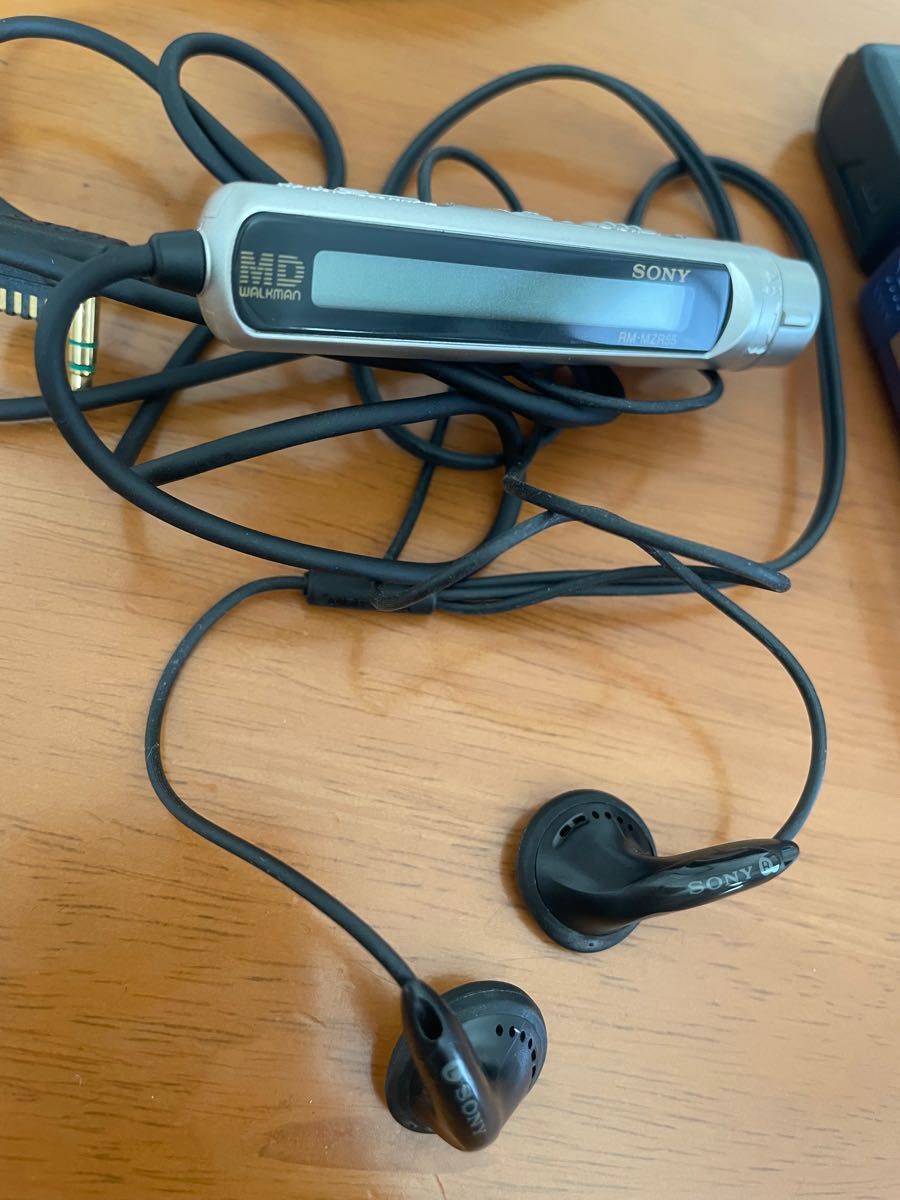 SONY MDウォークマン WALKMAN ポータブルミニディスクレコーダー ソニー　MZ-R55