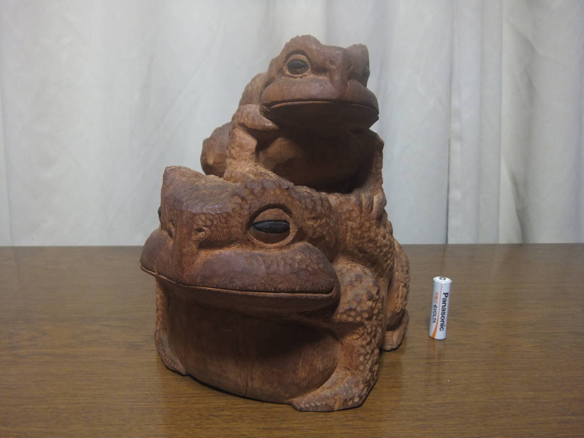 ○○昭和レトロ 骨董 木彫り 一刀彫 彫刻 蛙 カエル おんぶ蛙 親子蛙