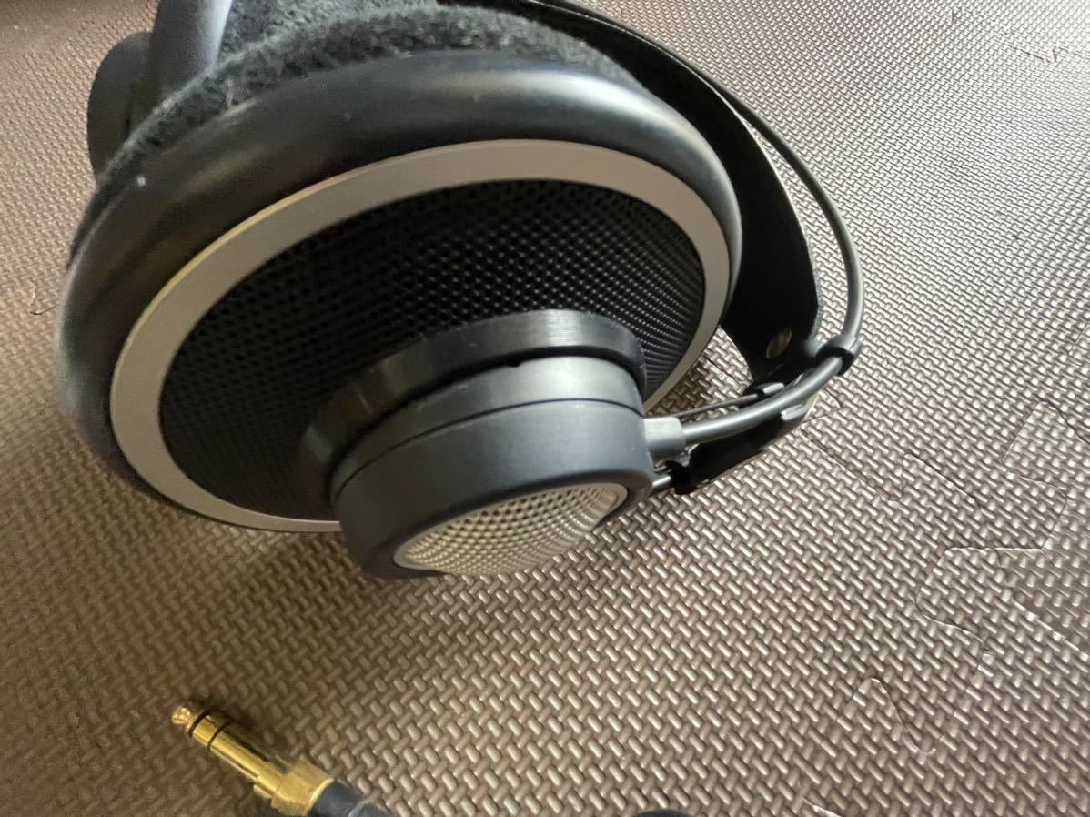 AKG セミオープン型ヘッドホン プロフェッショナルモニター K702