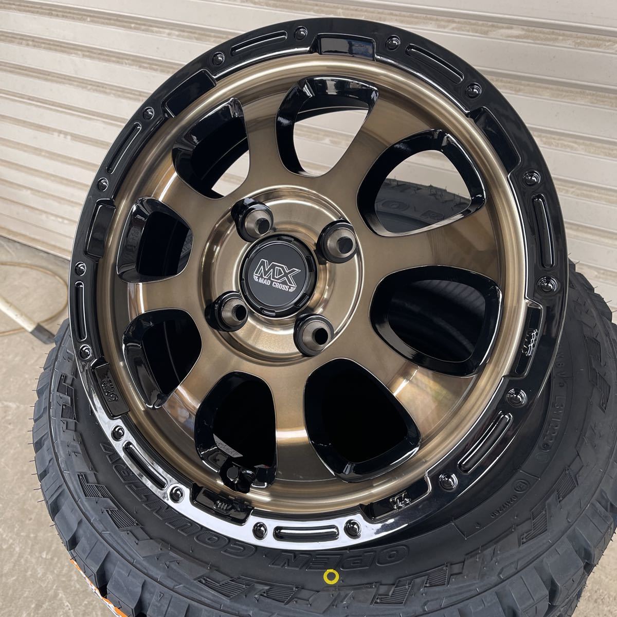 《マッドクロスグレイス》 新品TOYOオープンカントリーRT 155/65R14 エブリィアクティハイゼット　リフトアップ　軽トラ 軽バン ブロンズ_画像5