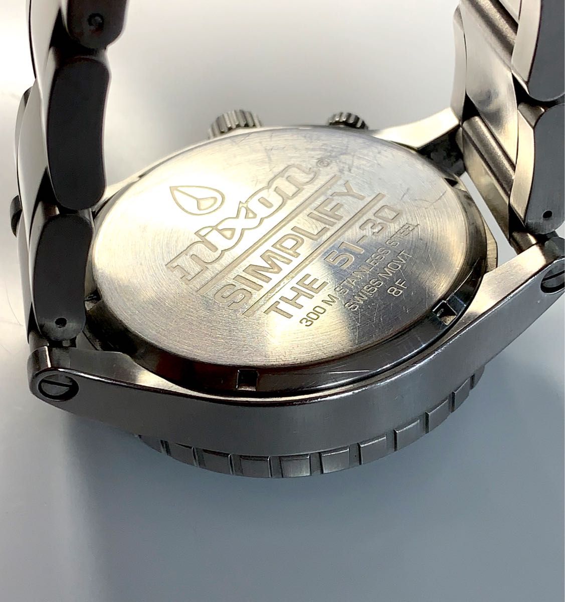 新品電池交換済】NIXON ニクソン 51-30 シルバー 腕時計｜PayPayフリマ