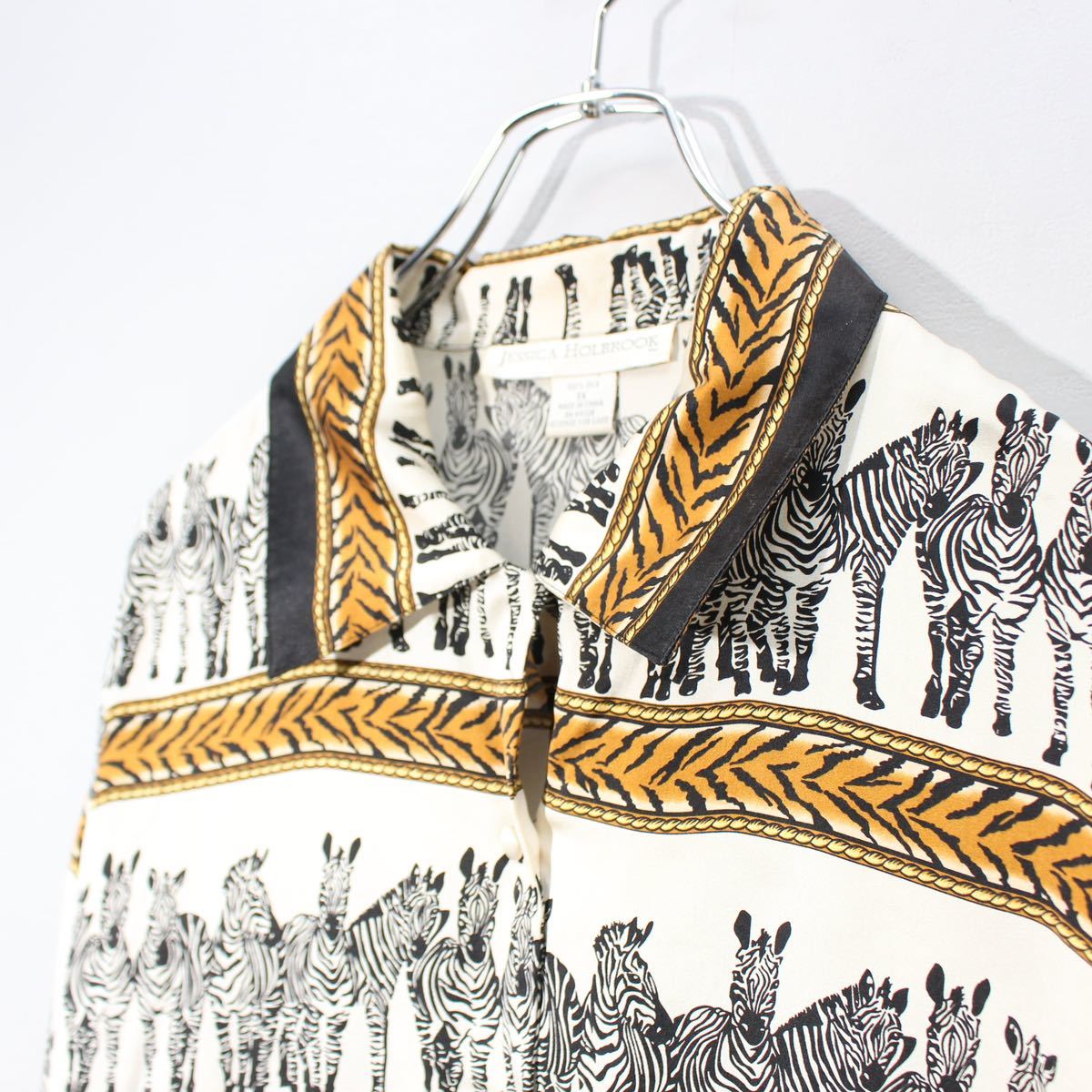 USA VINTAGE JESSICA HOLBROOK ZEBRA PATTERNED SILK100% OVER USA VINTAGE JESSICA HOLBROOK ZEBRA PATTERNED SILK100% OVER