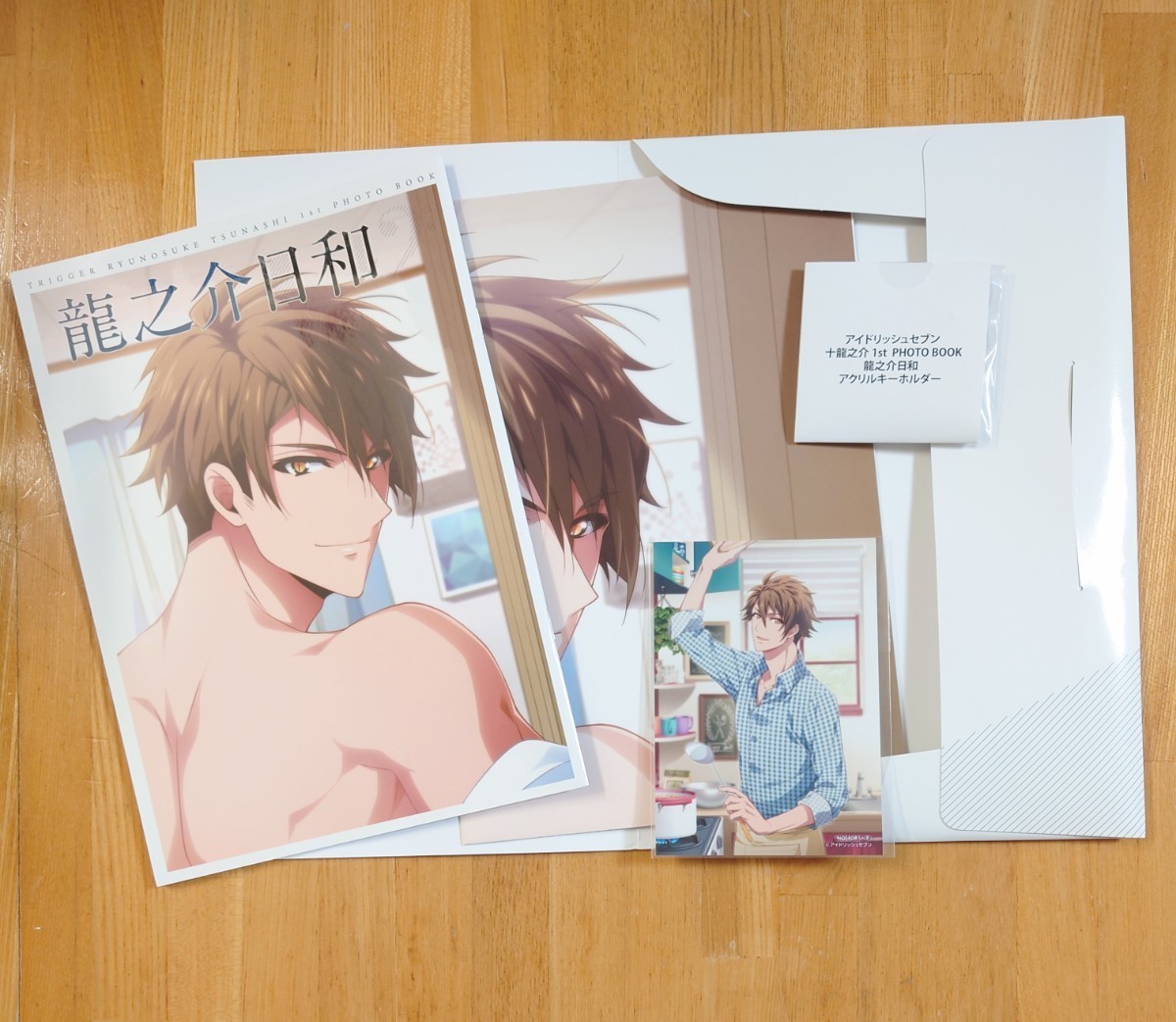 IDOLiSH7 1st PHOTO BOOK アクリルキーホルダー 日和 Yahoo!オークション - 648.【 龍之介日和 】アイドリッシュ
