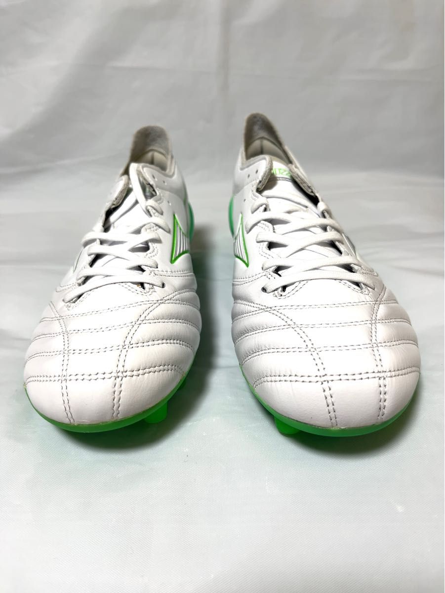 希少白緑　日本未発売　未使用　MORELIA NEO 3 ELITE 27.0