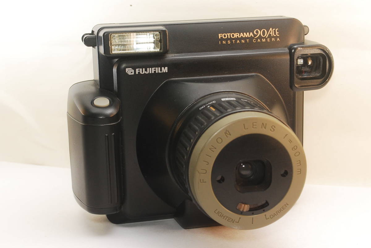 * Fuji film Fujifilm instant camera FOTORAMA 90Ace photo llama 