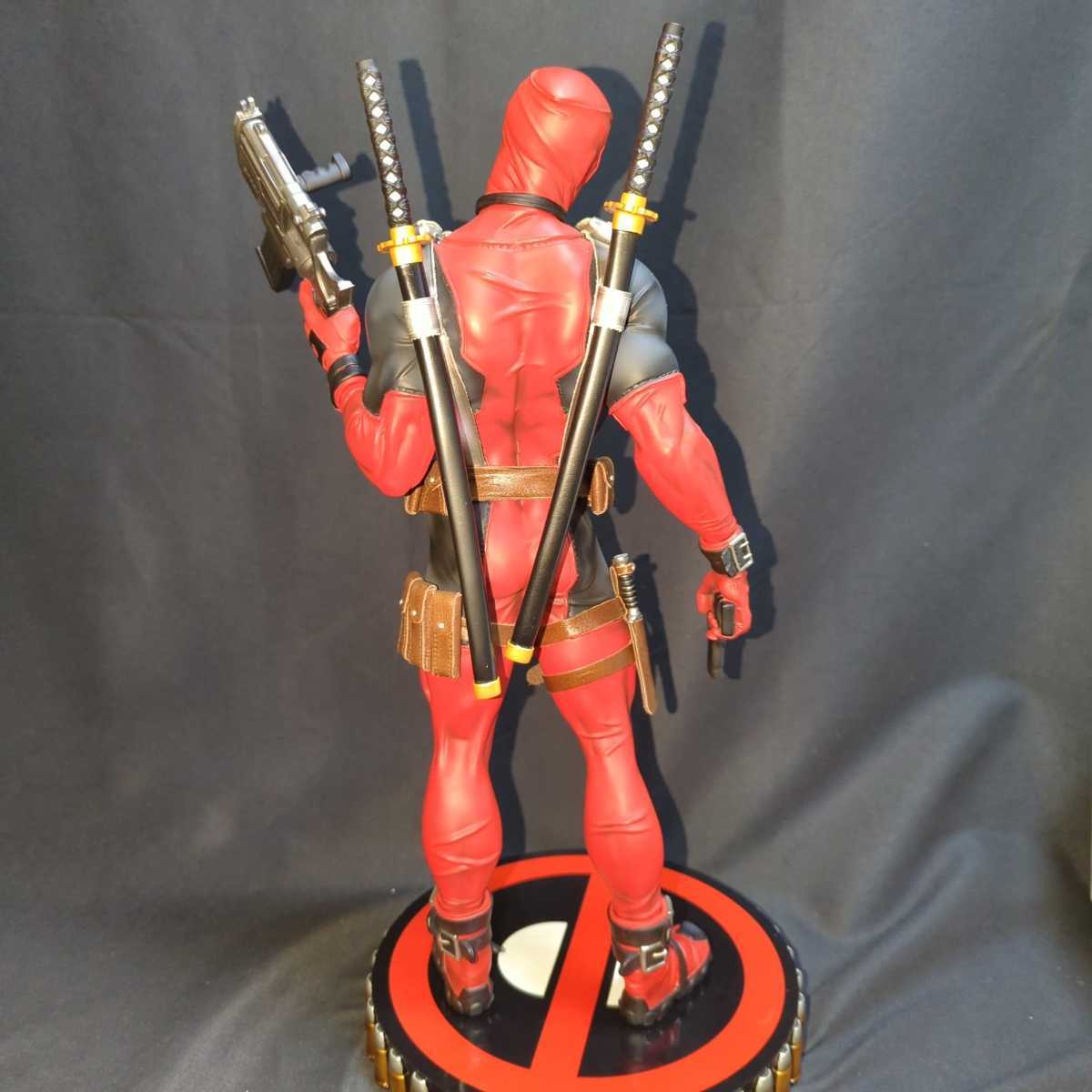 SideShow サイドショウ デッドプール 1/4 フィギュア SideShow サイドショウ デッドプール 1/4 フィギュア