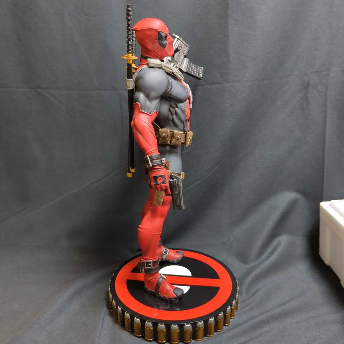 SideShow サイドショウ デッドプール 1/4 フィギュア SideShow サイドショウ デッドプール 1/4 フィギュア