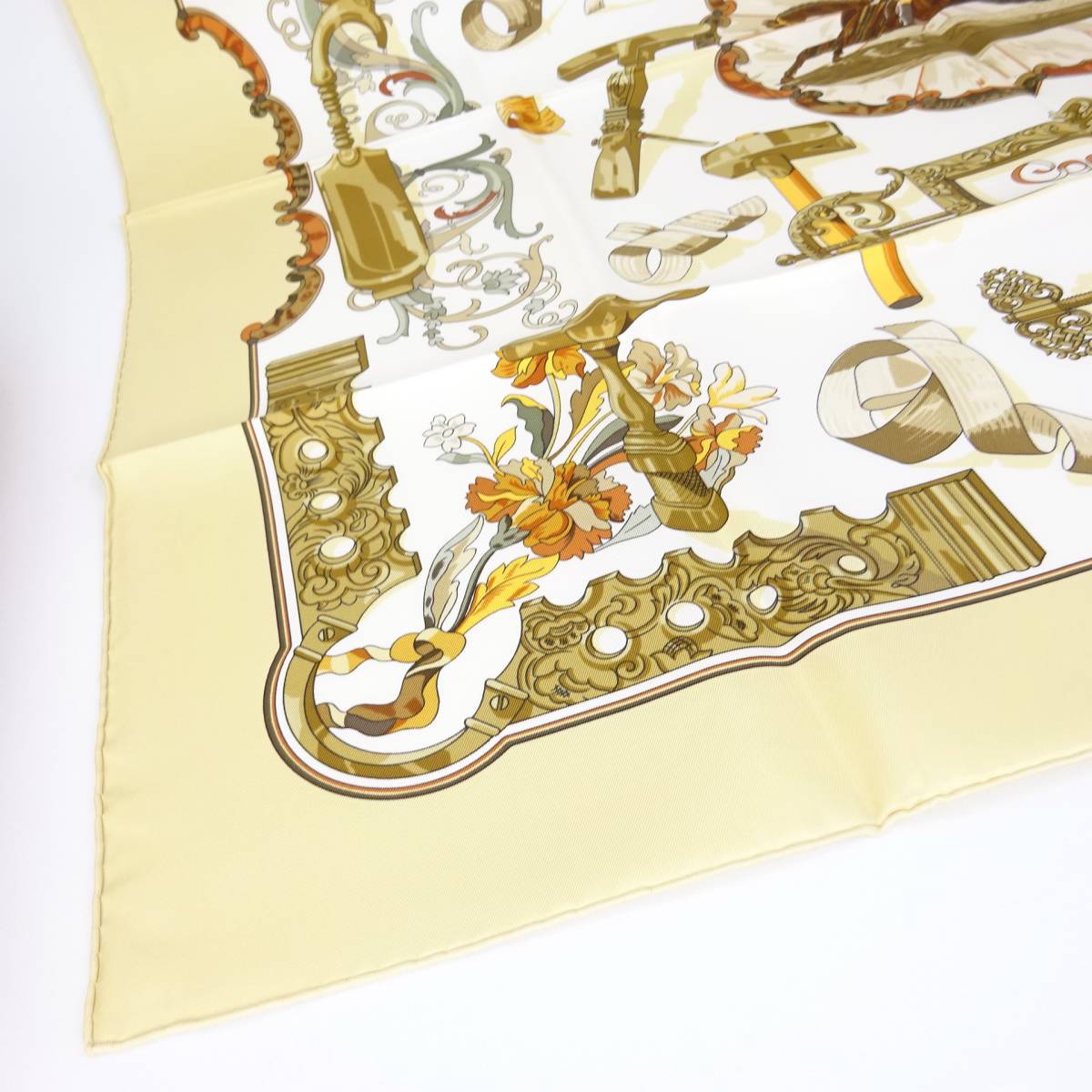 当店在庫してます! 新品未使用品 本物未使用□エルメス□スカーフ