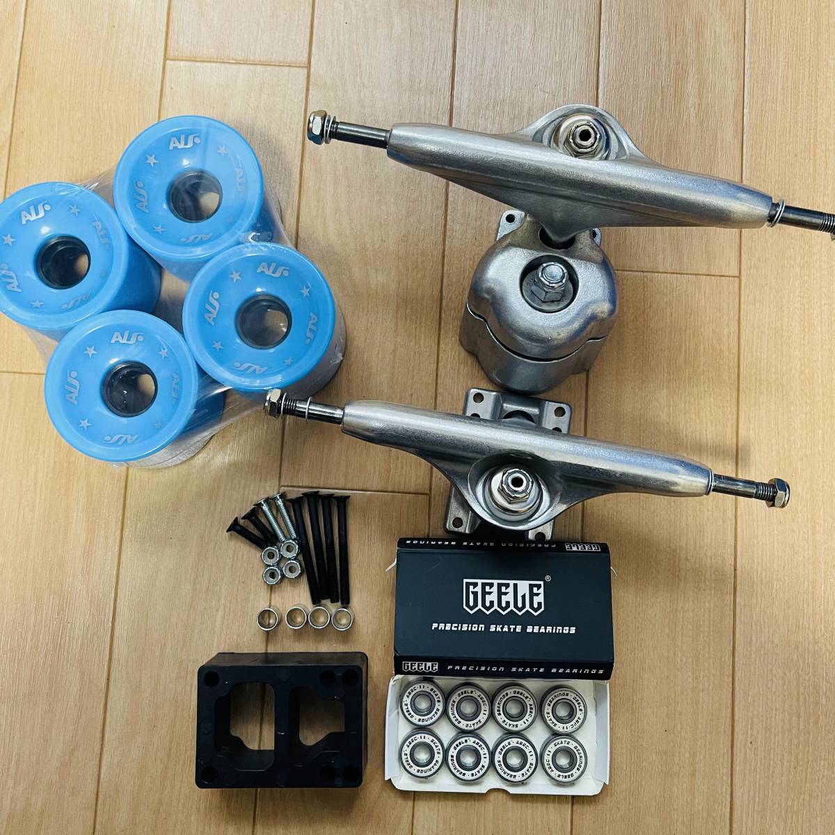 お得　サーフスケート　YOW S5同機能トラック　70*51ｍｍソフトウィール　ABEC11ベアリング　足回りセット　H