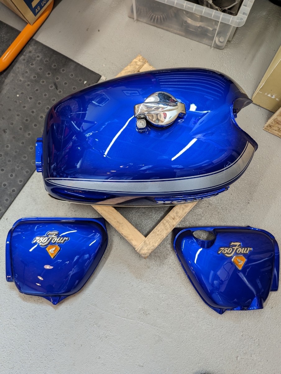 CB750four K4 ガソリンタンク 当時物 サイドカバー(検 CB750K K0 K1