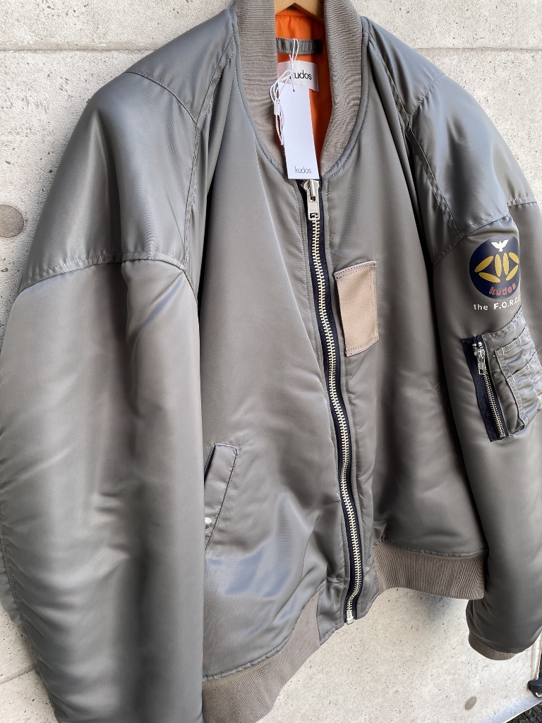 美品 21AW 定価66,000円 kudos クードス BIG SHOULDER MA-1 JACKET オーバーサイズ ボンバージャケット size 2 日本製 KJ21YY02-06-02_画像3