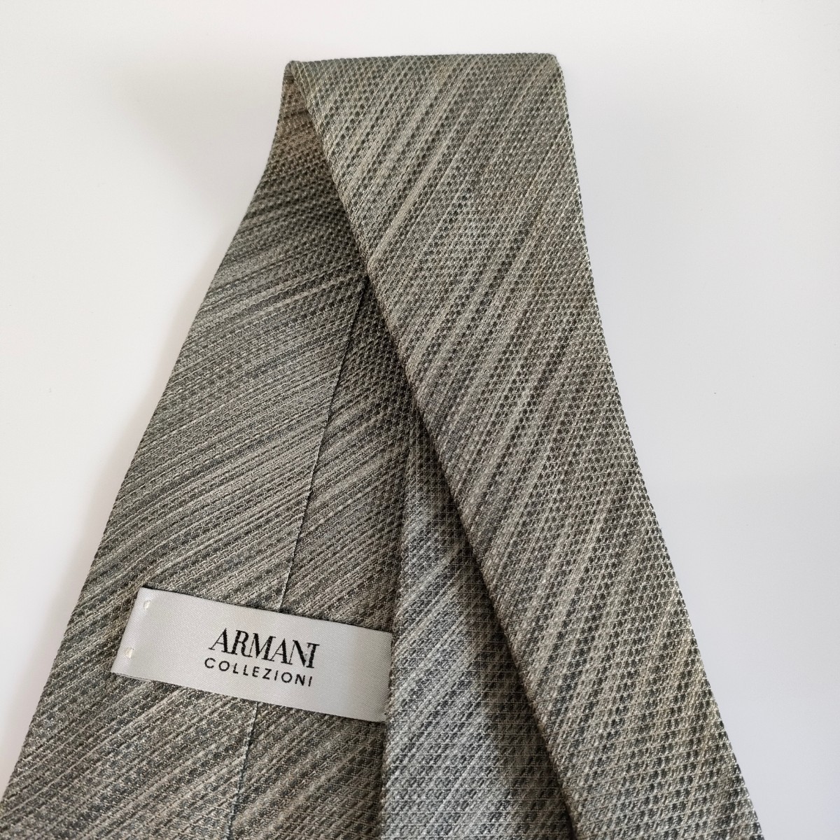 ARMANI COLLEZIONI( Armani koretso-ni) gray stripe necktie 