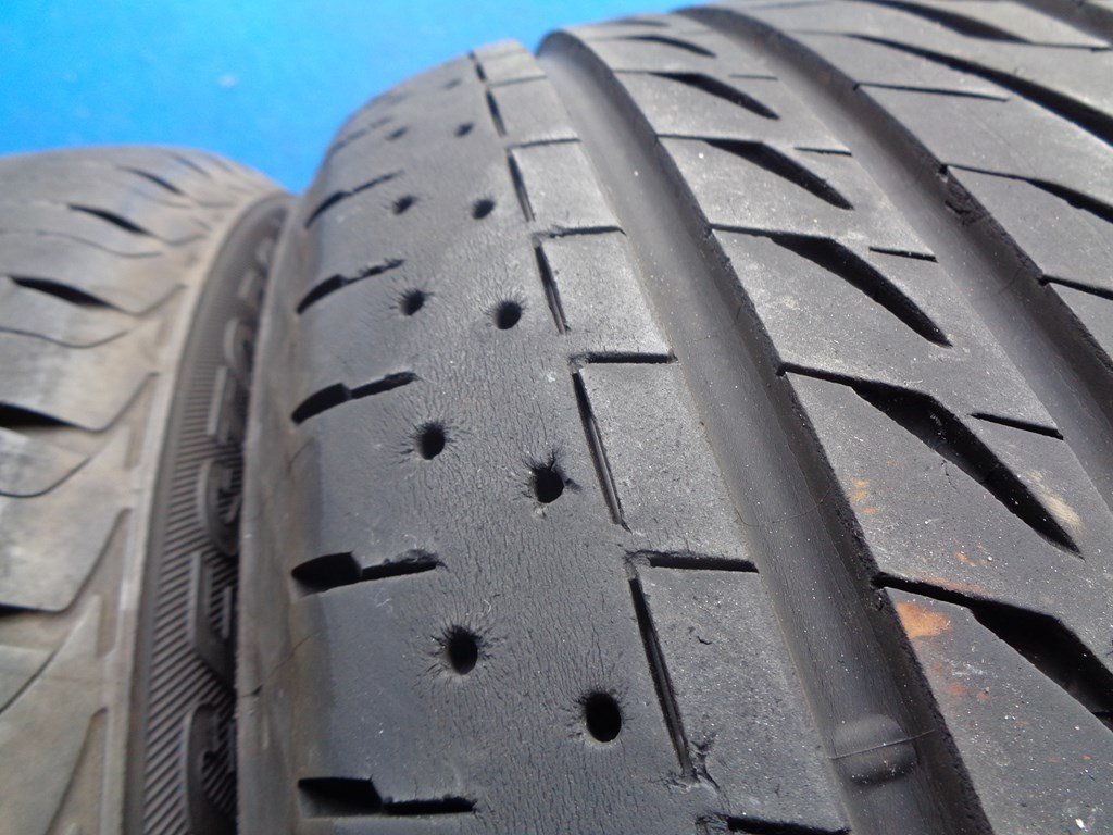 送料込み】☆ 245/45R19 98W ☆ ブリヂストン レグノ GRVⅡ ☆ バリ溝
