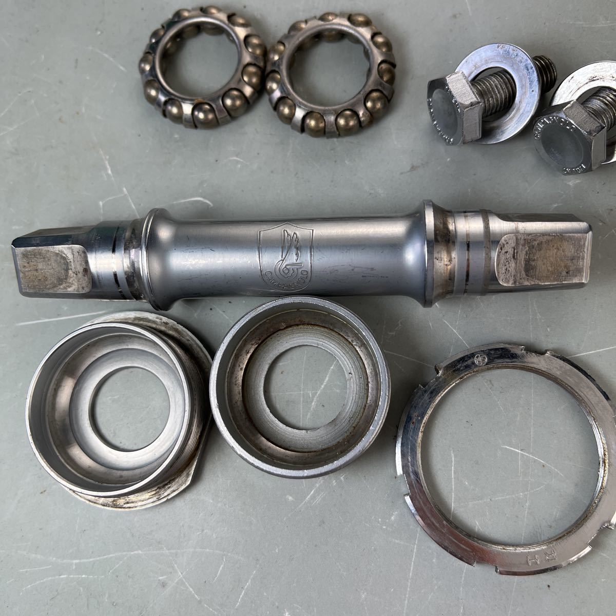 カンパニョーロ NJS ボトムブラケット Campagnolo|Yahoo!フリマ カンパニョーロ NJS ボトムブラケット Campagnolo|Yahoo!フリマ