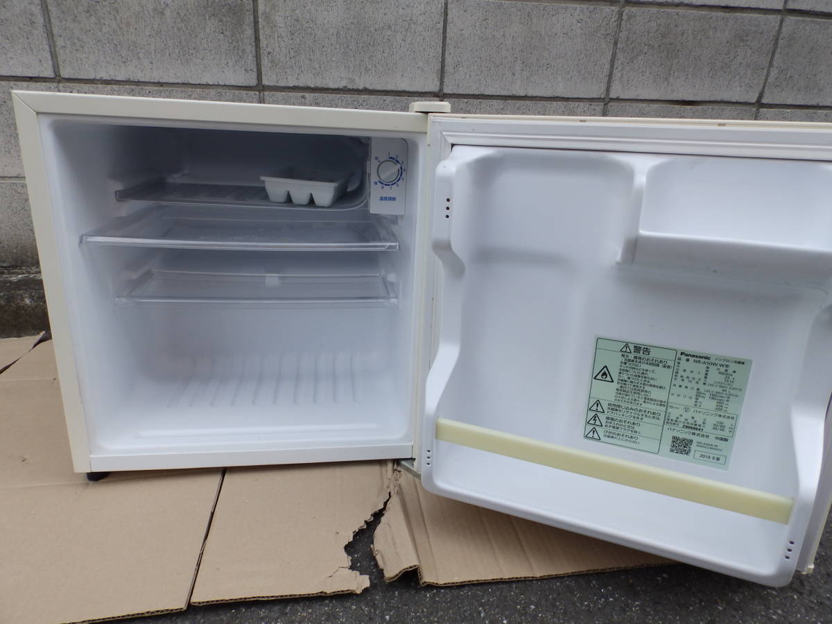 Panasonic/パナソニック ノンフロン冷蔵庫 小型冷蔵庫 NR-A50W 白色系45L 2019年製 中古OK！の画像3