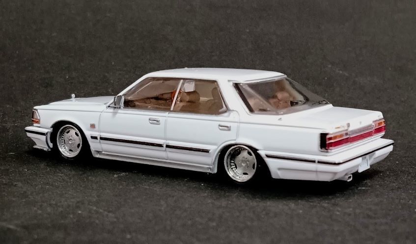 トミカ リミテッドヴィンテージ 改造 Y30 グロリア V30TURBO 改 VIP