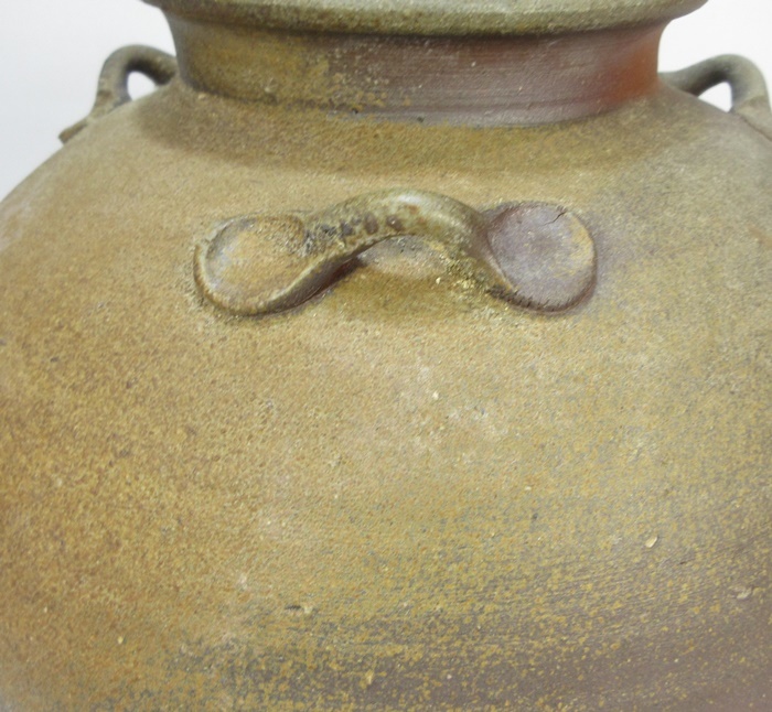 F2279】備前焼 柴岡一海 窯変 壺 三耳壺 共箱 共布 栞付き 師 F2279】備前焼 柴岡一海 窯変 壺 三耳壺 共箱 共布 栞付き 師