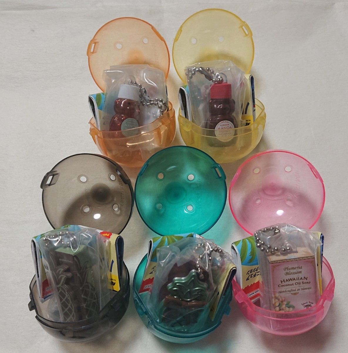 ヤフオク! 地球の歩き方 ハワイのおみやげ ミニチュアコレクション 全... ガチャ ハワイのおみやげ ミニチュア ホノルルクッキー