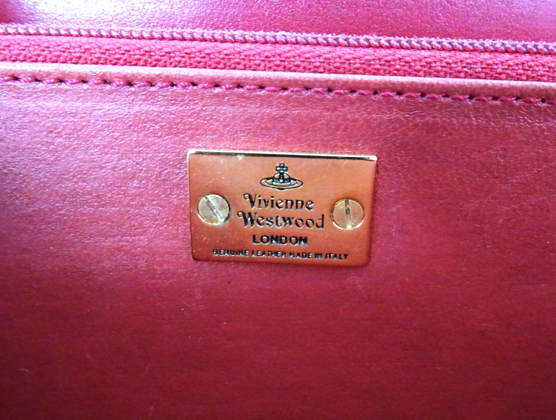 Vivienne Westwood ヴィヴィアン ウエストウッド オーブ ラウンドジップ 長財布 型押し 赤 レッド_画像4