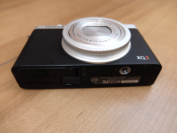 ☆01 完動美品 FUJIFILM XQ2 シルバー(2色)富士フィルム プレミアム