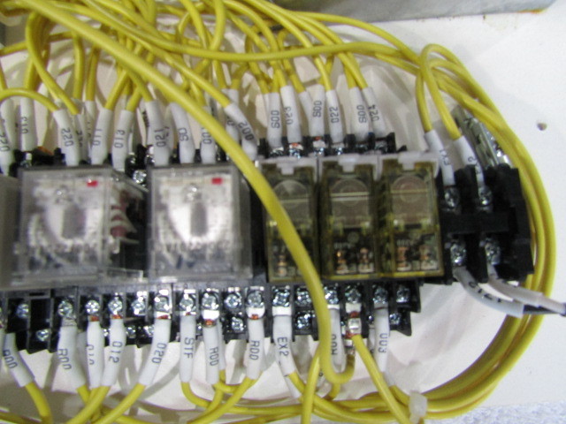 公式の ☆未使用品☆ 三菱電機 三菱電機 インバーター FR-E710W-0.75K