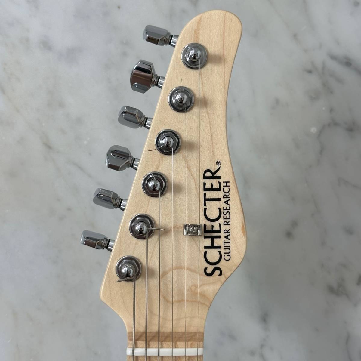 希少 超美品 日本製 SCHECTER シェクター MZ-1 エレキギター See-thru Blue 定価203,500円 アーム ギグケース付 付属品付の画像3