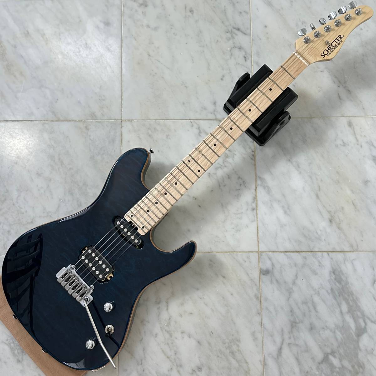希少 超美品 日本製 SCHECTER シェクター MZ-1 エレキギター See-thru Blue 定価203,500円 アーム ギグケース付 付属品付の画像1