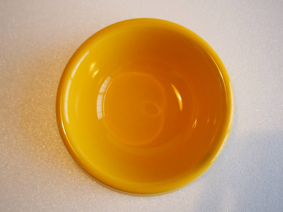 【全国送料無料】〔新品未使用〕 LE CREUSET □ PET BOWL Sサイズ YELLOW□ ル・クルーゼ ペットボウル イエロー 犬 猫 食器_画像3