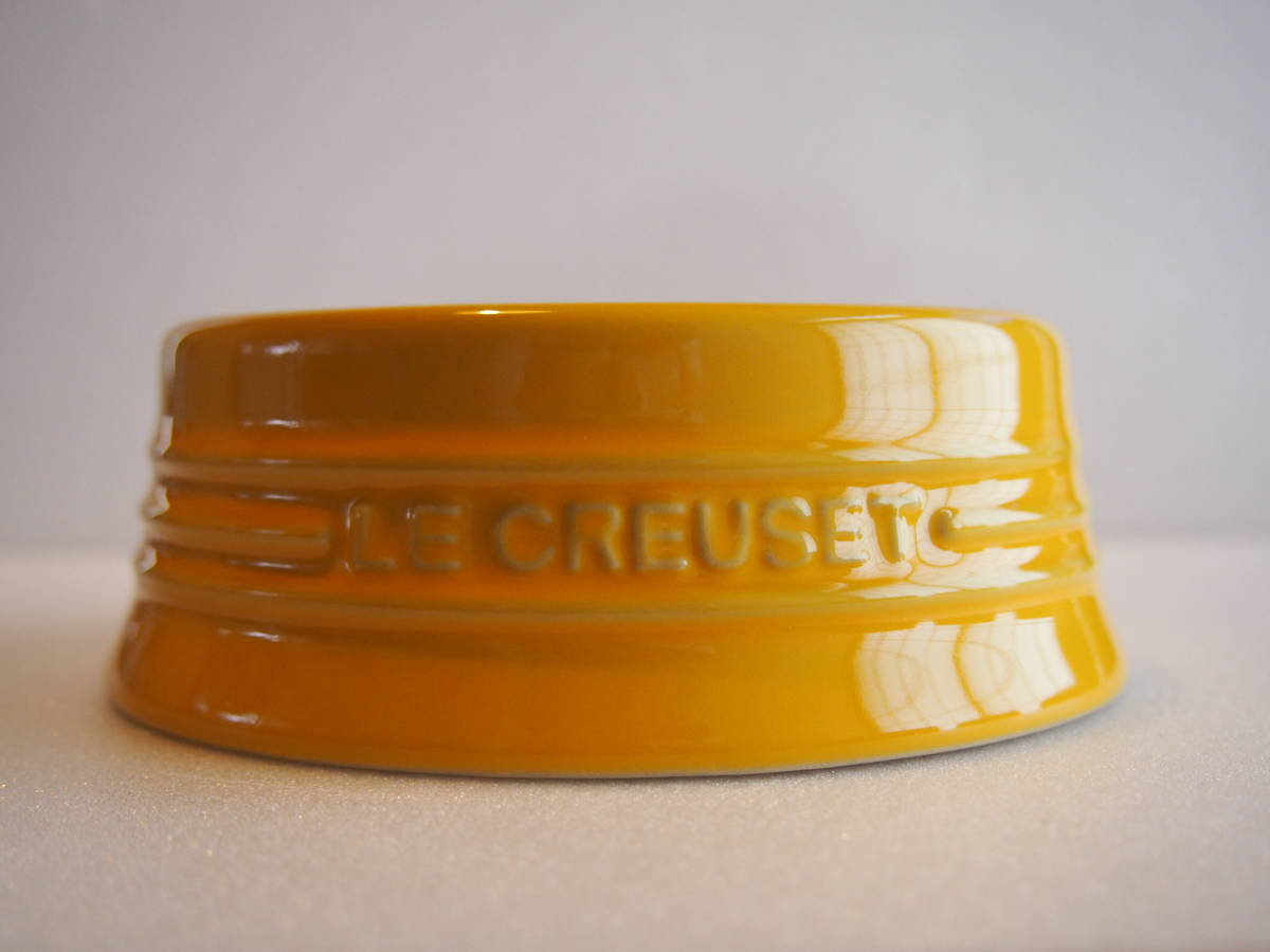 【全国送料無料】〔新品未使用〕 LE CREUSET □ PET BOWL Sサイズ YELLOW□ ル・クルーゼ ペットボウル イエロー 犬 猫 食器_画像1