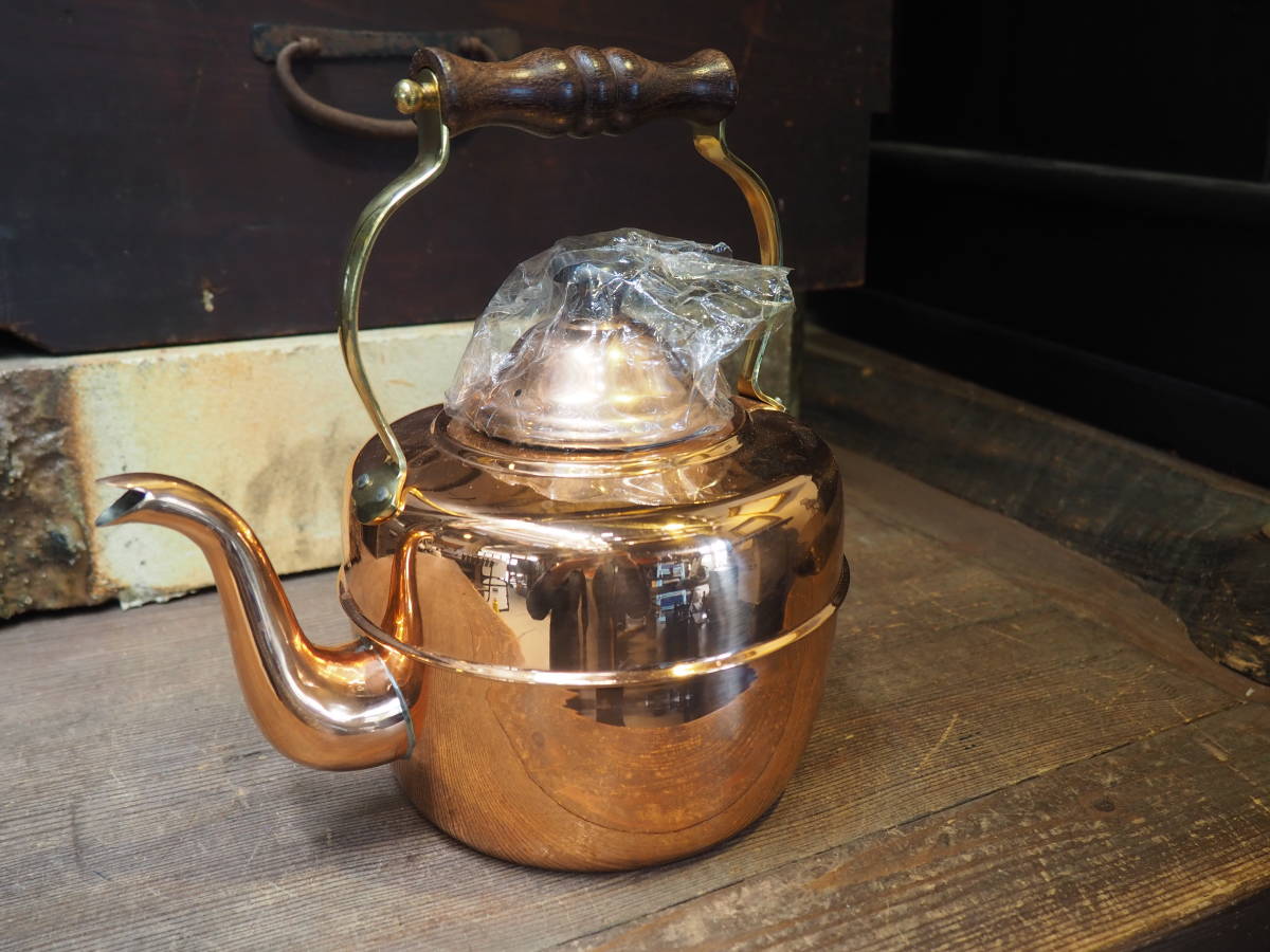 [ France .. city copper made kettle ] dead stock ... coffee black tea teapot old tool antique interior kitchen wood stove Cafe 