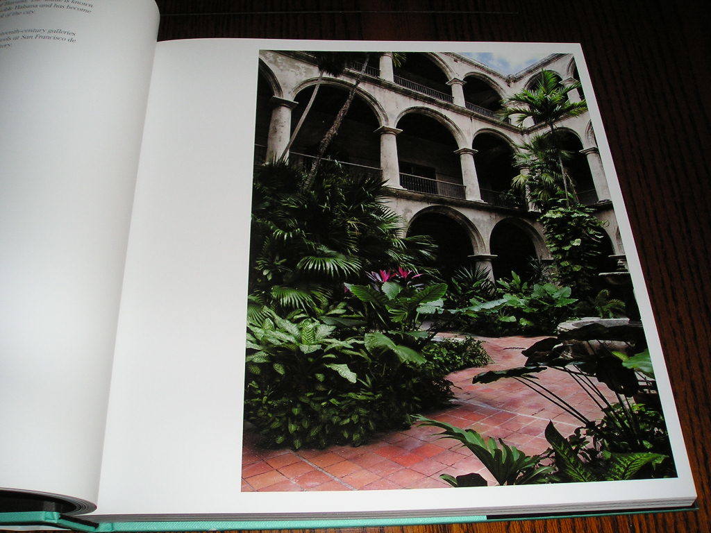 洋書・The Splendor of Cuba, 450 Years of Architecture and Interiors・キューバの 歴史的な建造物の本です - デザイン 洋書・The Splendor of Cuba, 450 Years of Architecture and Interiors・キューバの 歴史的な建造物の本です - デザイン