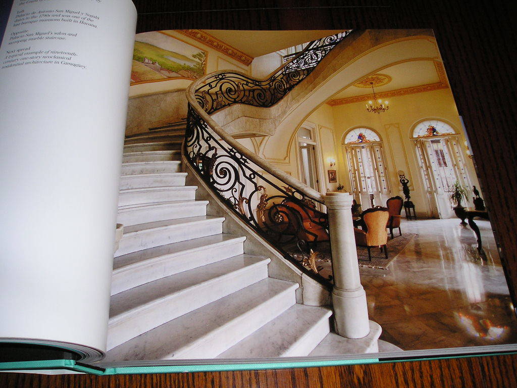 洋書・The Splendor of Cuba, 450 Years of Architecture and Interiors・キューバの 歴史的な建造物の本です - デザイン 洋書・The Splendor of Cuba, 450 Years of Architecture and Interiors・キューバの 歴史的な建造物の本です - デザイン