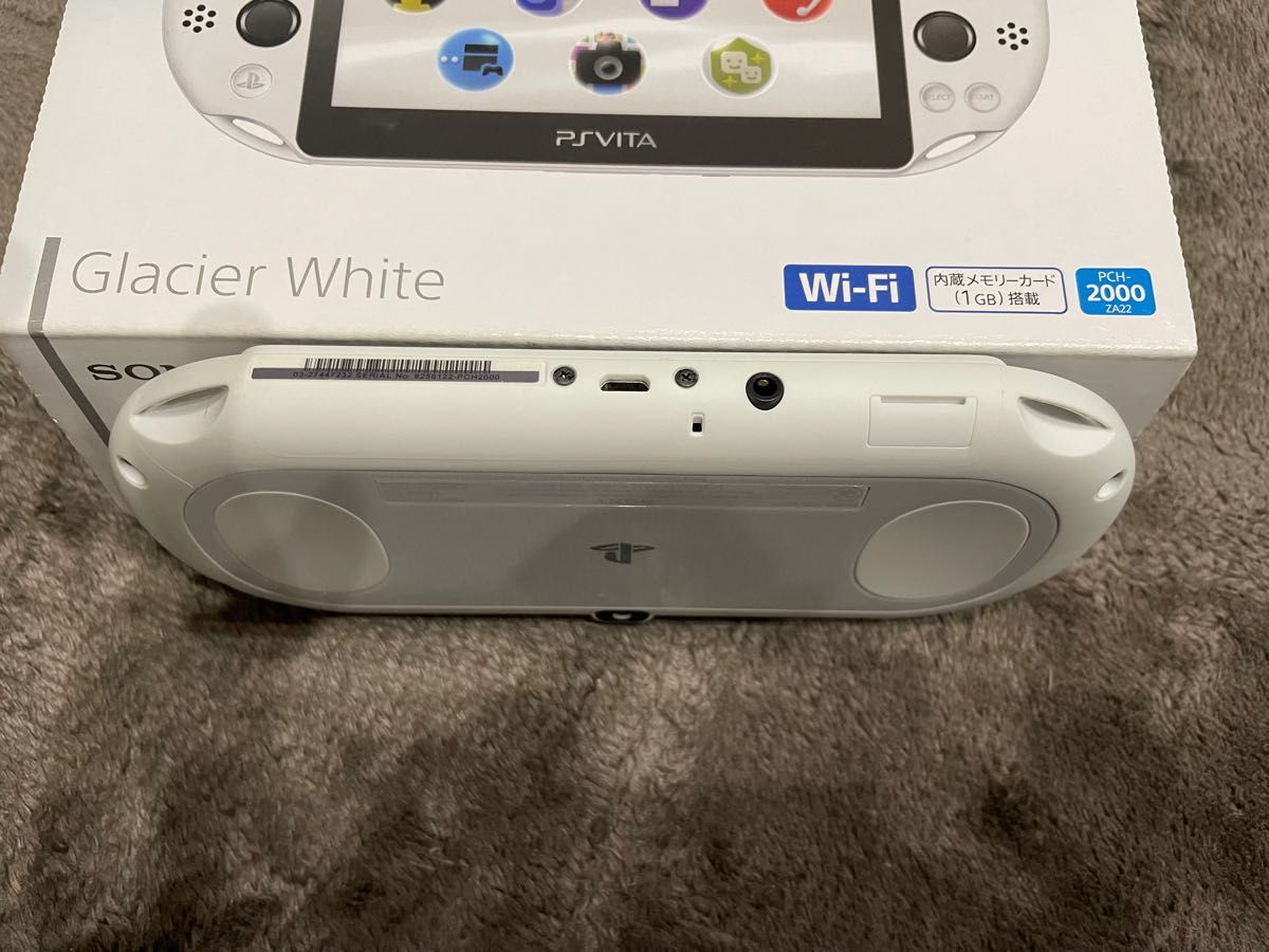 PlayStation Vita Wi-Fiモデル グレイシャー・ホワイト｜PayPayフリマ
